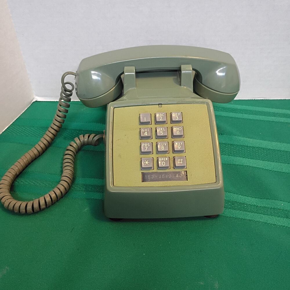 Vintage Western Electric 2500D Push Button Desk Telephone Moss Green 12 Button
